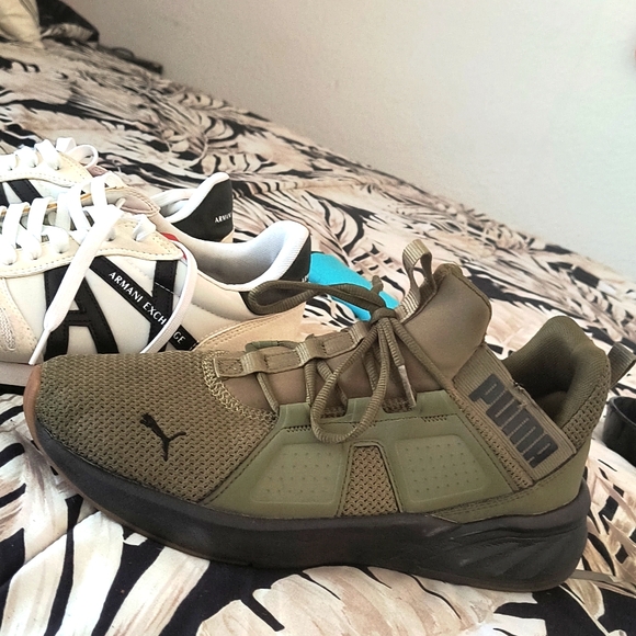 Shoes - Picture 1 of 2